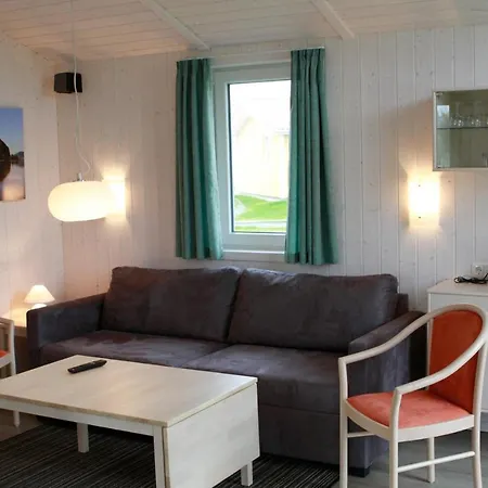 Holiday home Schatzkiste 18 - Dorf 4 R *